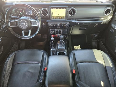 Used 2022 Jeep Wrangler Unlimited Rubicon 4xe w/ Cold Weather Group AWD/4WD image 28