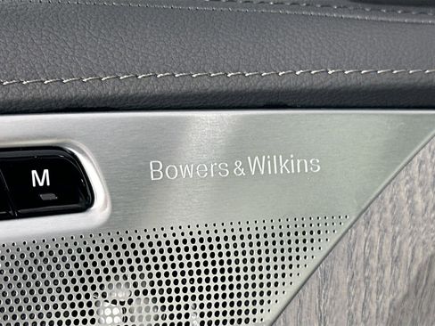 New 2025 Volvo XC90 B6 Ultra w/ Lounge Package image 24