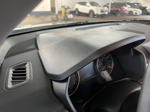 Used 2024 Nissan Altima 2.5 SV image 34