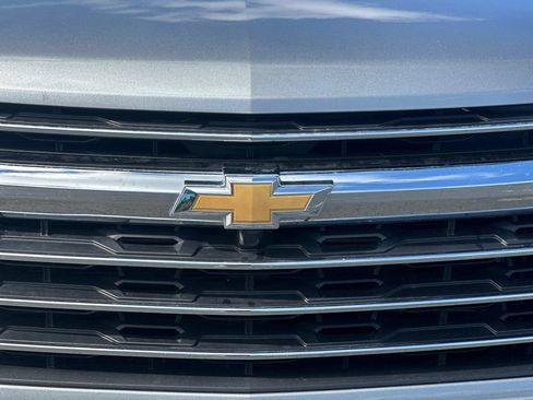 Used 2025 Chevrolet Traverse LT AWD/4WD image 45