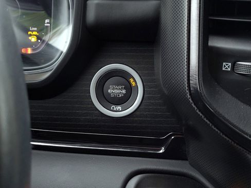 Used 2023 RAM 1500 Limited image 23