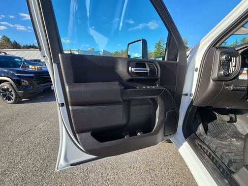 New 2025 GMC Sierra 3500 Pro w/ Convenience Package image 59