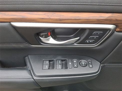 Used 2022 Honda CR-V Touring image 13