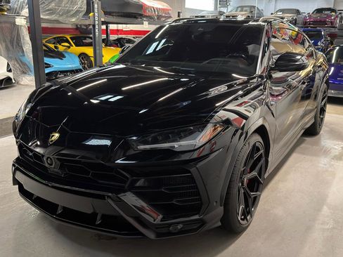 Used 2019 Lamborghini Urus image 10