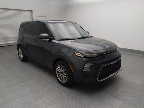 Used 2020 Kia Soul LX image 13