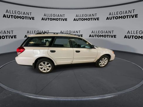 Used 2009 Subaru Outback 2.5i Special Edition AWD/4WD image 10