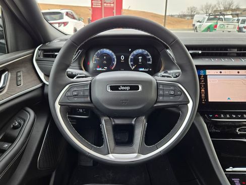 New 2026 Jeep Grand Cherokee Limited AWD/4WD image 16