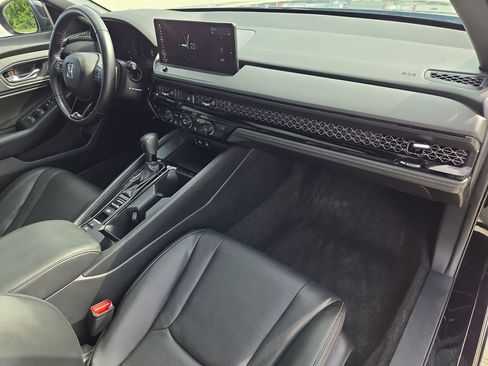 Used 2023 Honda Accord Sport image 32