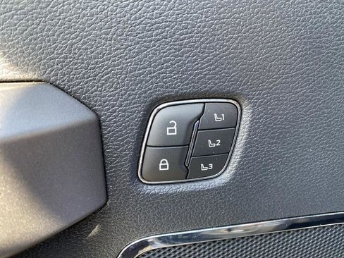 Used 2022 Ford F250 Platinum image 15