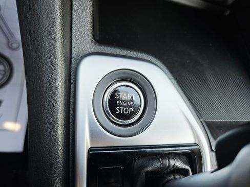 Used 2025 Nissan Sentra SV FWD image 27