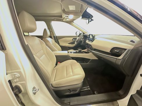 Used 2023 Nissan Rogue SL w/ SL Premium Package image 33