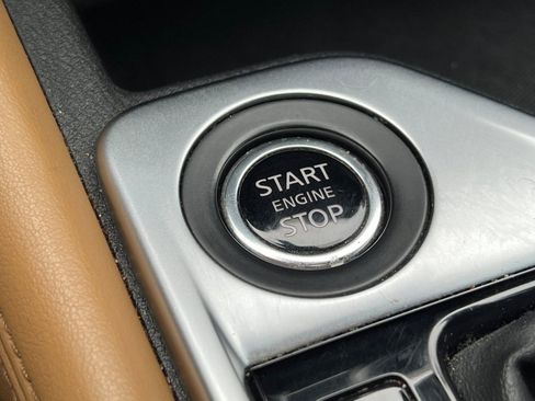 Used 2022 Nissan Sentra SV w/ SV Premium Package image 28