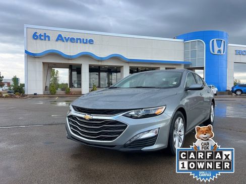Used 2025 Chevrolet Malibu LT FWD image 1