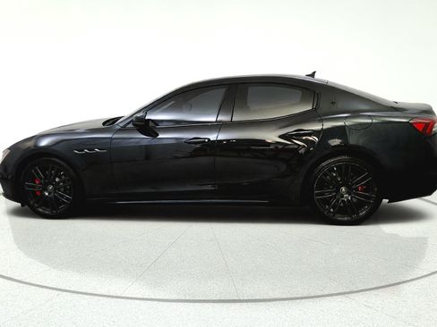 Used 2023 Maserati Ghibli Modena RWD image 4