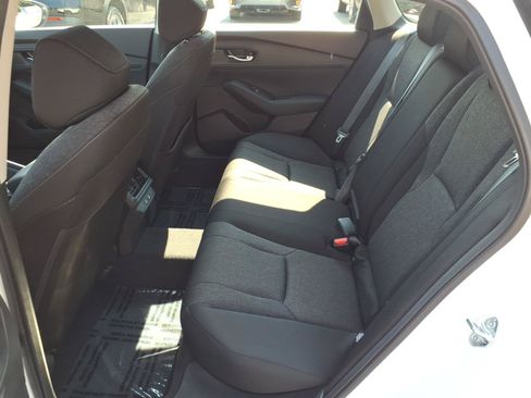 Used 2025 Honda Accord SE image 7