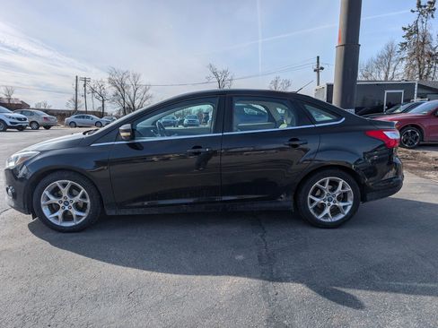Used 2012 Ford Focus SEL image 2