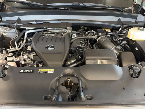 New 2026 Lexus TX 500h AWD image 10
