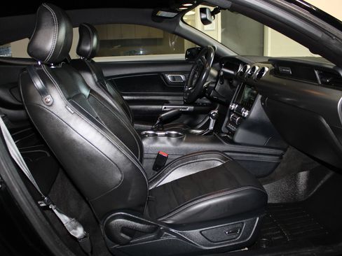 Used 2018 Ford Mustang Premium w/ Equipment Group 201A RWD image 27