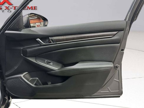 Used 2020 Honda Accord EX image 51