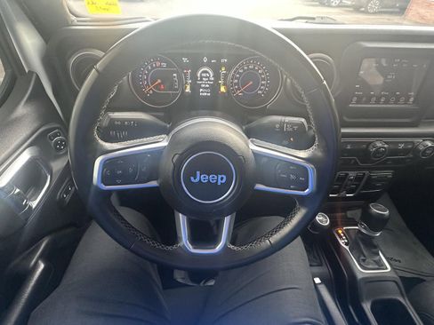 Used 2020 Jeep Gladiator Sport w/ Quick Order Package 24S image 19