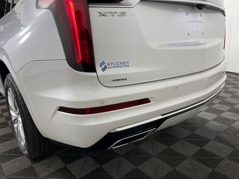 Used 2024 Cadillac XT6 Luxury w/ LPO, Floor Liner Package image 7