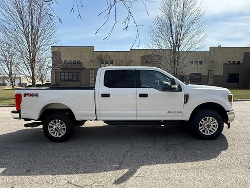 Used 2018 Ford F250 XLT w/ XLT Value Package AWD/4WD image 5