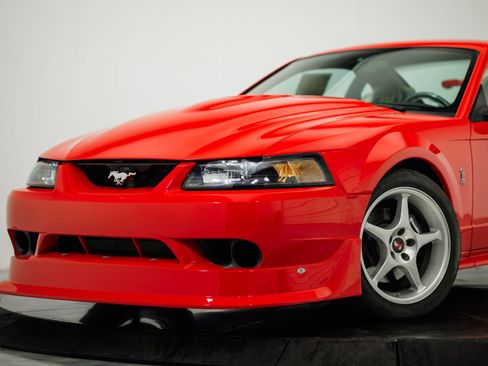 Used 2000 Ford Mustang Cobra RWD image 28
