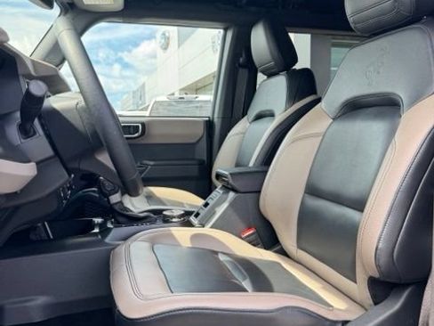 Used 2024 Ford Bronco Wildtrak AWD/4WD image 14