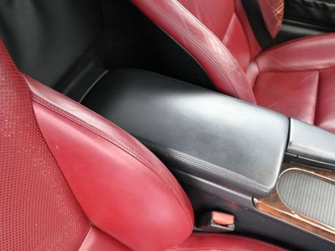 Used 2013 Mercedes-Benz SLK 350 image 29