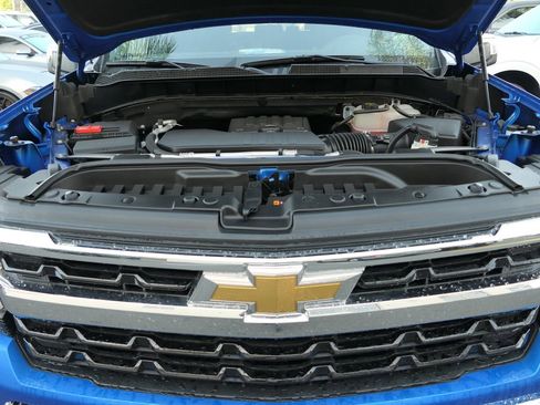 Used 2025 Chevrolet Silverado 1500 LT AWD/4WD image 28