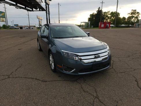 Used 2012 Ford Fusion SE FWD image 2