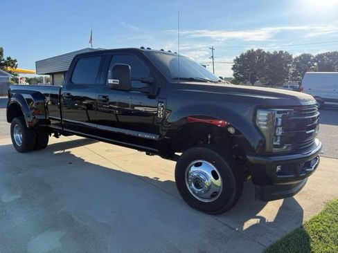 Used 2017 Ford F350 Lariat w/ Chrome Package AWD/4WD image 3
