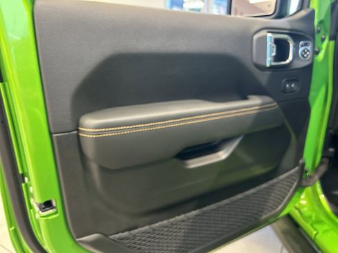 New 2025 Jeep Wrangler Unlimited Rubicon 392 image 26