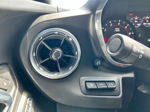 Used 2017 Chevrolet Camaro SS RWD image 17