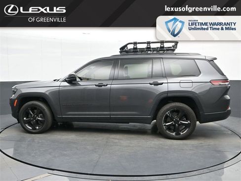Used 2022 Jeep Grand Cherokee L Laredo image 5