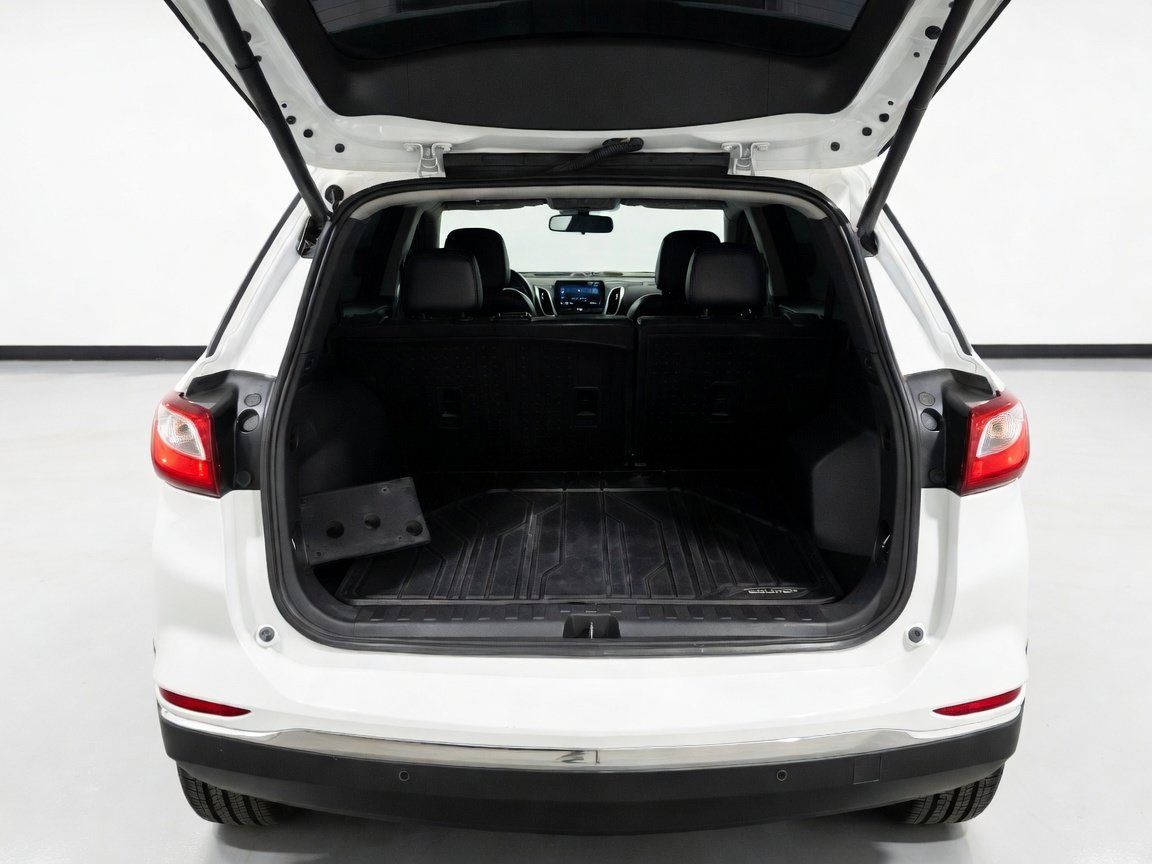 Used 2021 Chevrolet Equinox Premier AWD/4WD image 18