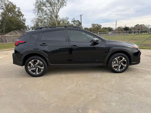Used 2024 Subaru Crosstrek 2.0i Premium image 6