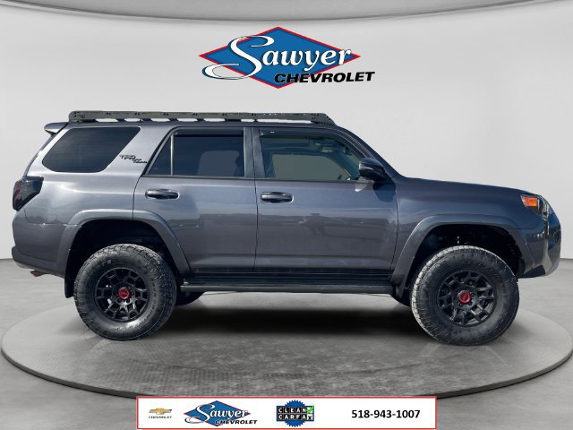 Used 2022 Toyota 4Runner TRD Off-Road Premium w/ TRD Black Wheel Package (TMS) AWD/4WD image 6