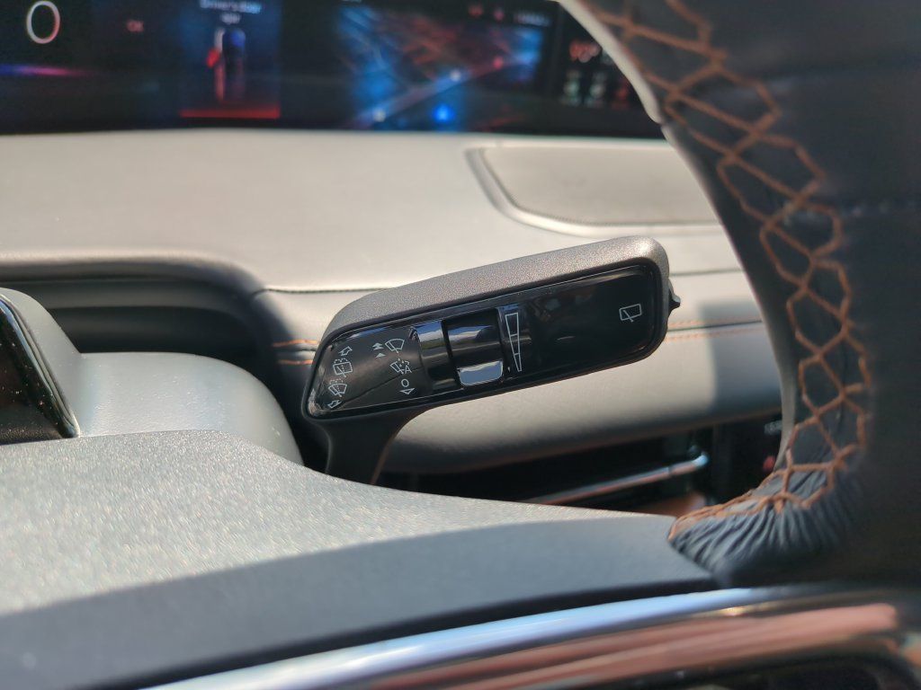 Used 2025 Lincoln Navigator Black Label AWD/4WD image 32