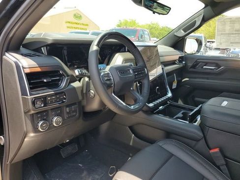 New 2026 GMC Yukon Denali w/ Denali Reserve Package AWD/4WD image 20
