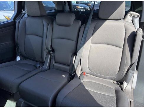 Used 2022 Honda Odyssey EX image 9
