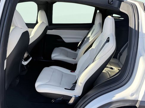 Used 2022 Tesla Model X AWD/4WD image 26