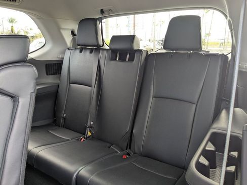 Used 2025 Toyota Grand Highlander FWD image 16