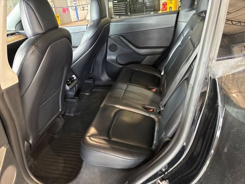 Used 2021 Tesla Model Y Performance AWD/4WD image 5