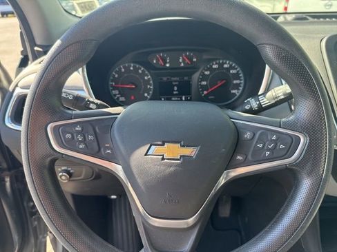 Used 2023 Chevrolet Equinox LS image 11