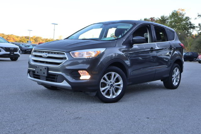 Used 2019 Ford Escape SE AWD/4WD image 2