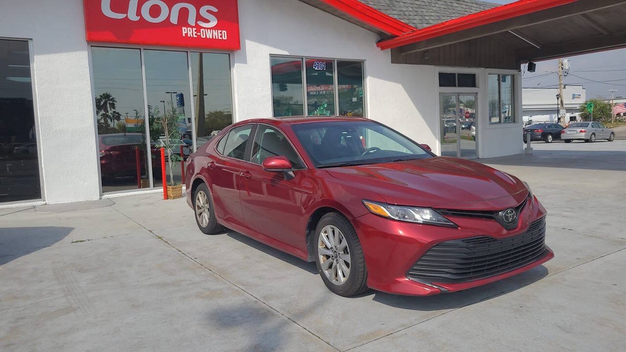 Used 2020 Toyota Camry LE FWD image 8