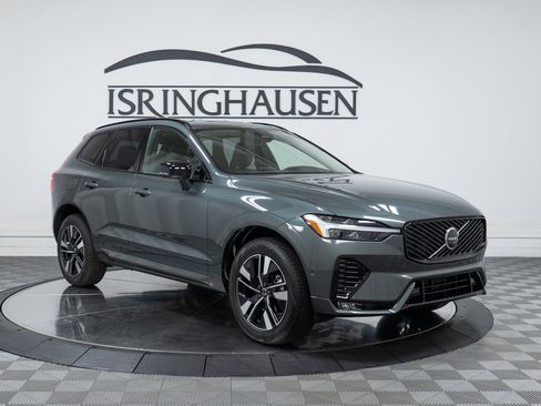 New 2026 Volvo XC60 B5 Plus AWD/4WD image 3