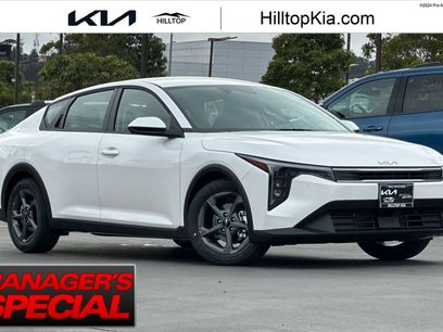 New 2026 Kia K4 LXS