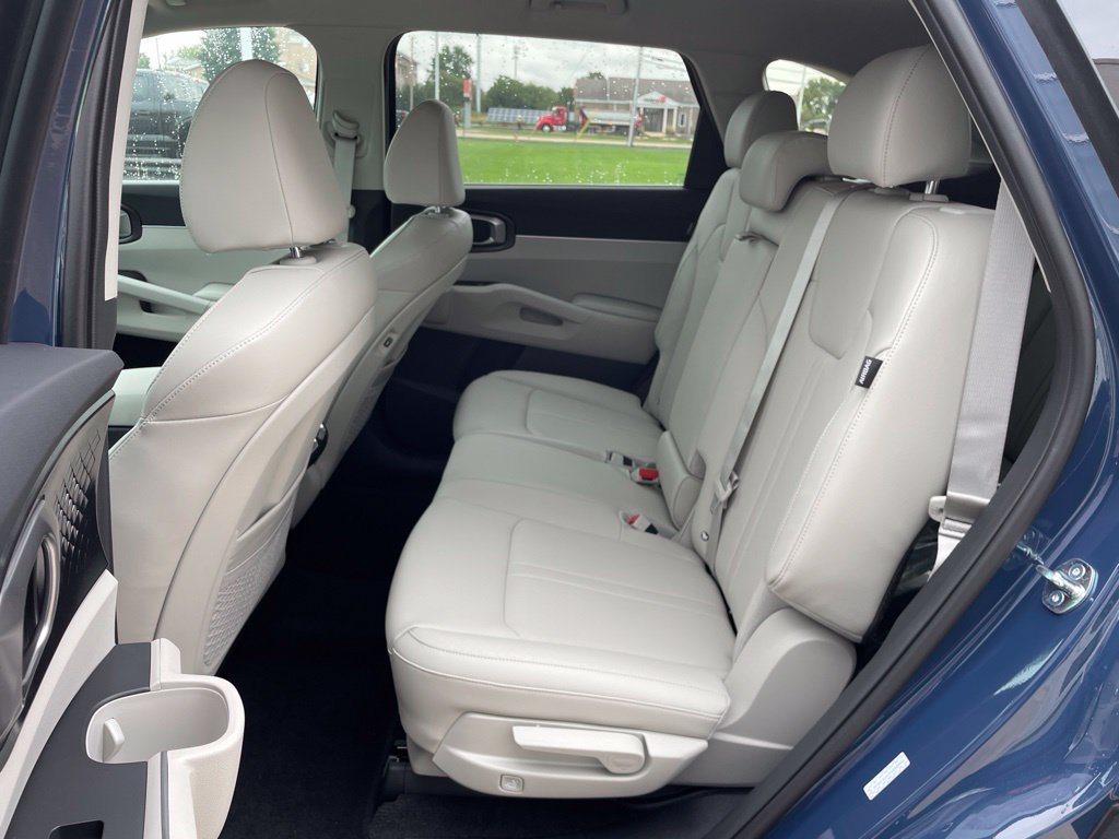 New 2026 Kia Sorento S AWD/4WD image 10